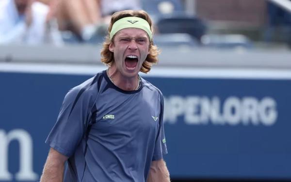 21 эйс помог Андрею Рублёву выйти в третий круг US Open