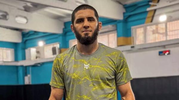 Махачев назвал самый актуальный бой за титул UFC в лёгком весе
