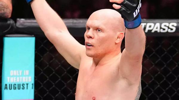 Богдану Гуськову назначен бой с бывшим чемпионом UFC