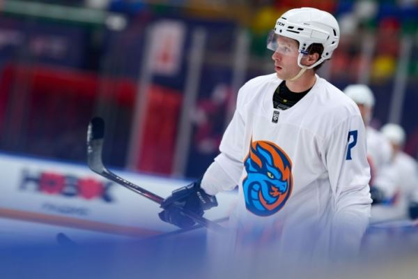 Американский форвард «Шанхайских Драконов» рассказал, чем КХЛ отличается от АХЛ