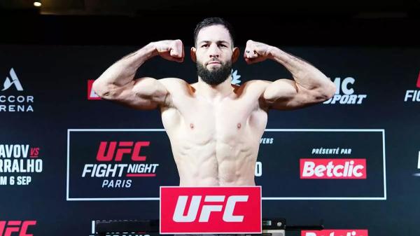 Результаты взвешивания к турниру UFC в Париже: отменён бой основного карда
